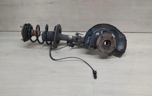 Toyota Avensis T270 Shock absorber/damper/air suspension 