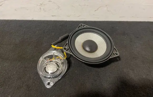 BMW 8 G14 Parcel shelf speaker 9279632 9279631