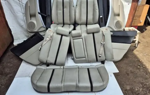 Mazda CX-7 Seat set 