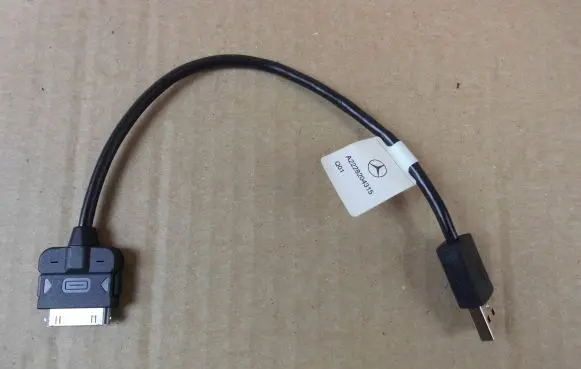 Mercedes-Benz E W213 USB socket connector A2228204315
