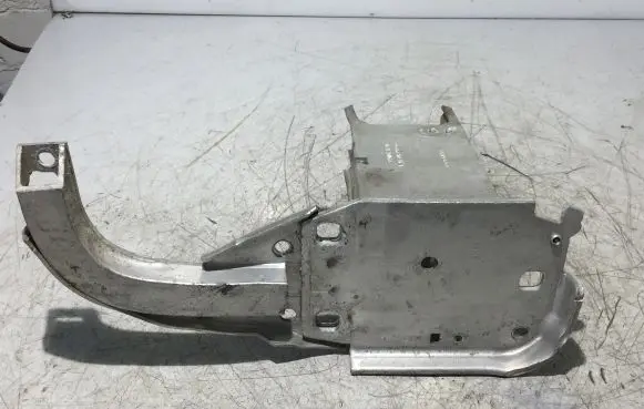Volkswagen PASSAT B7 Front bumper shock/impact absorber 4G0807134F C357796260