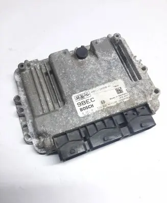 Mazda 3 I Engine control unit/module 4M6112A650AC 18760457 0281011534