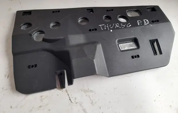 Volkswagen Touareg II Dashboard lower bottom trim panel 7P1863082