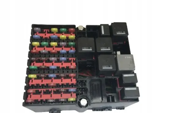 Ford Fiesta Fuse box set 6S6T14401AED