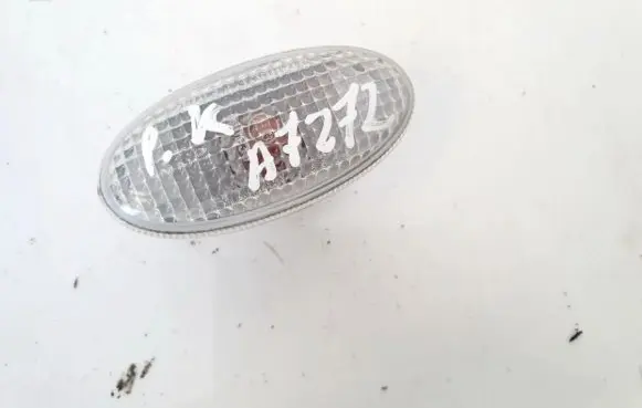 Mazda 6 Front fender indicator light p2829
