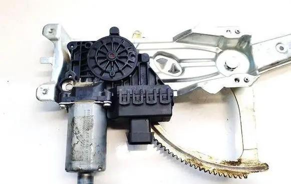 Opel Astra H Front door window regulator motor 0130821989