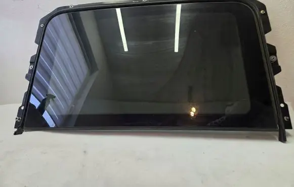 BMW X3 F25 Sunroof glass 