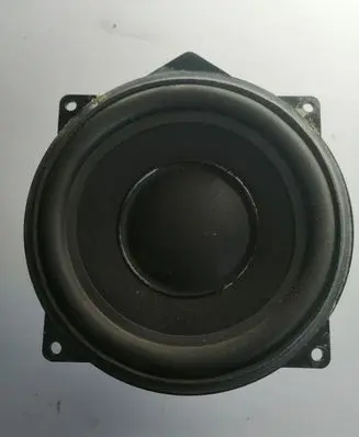 Front door high frequency speaker