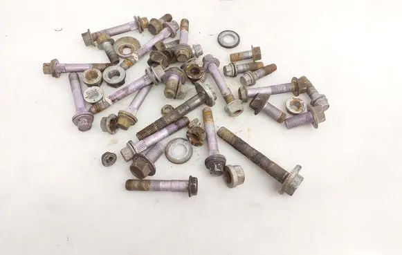 Lexus ES 300h (7th Gen) Nuts/bolts 