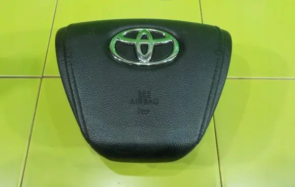 Toyota Avensis T270 Steering wheel airbag TG10A01003 XP260