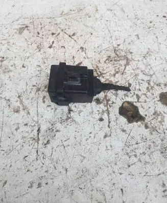 Audi A4 S4 B9 Relay mounting block 8W0937124