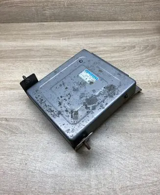 Mazda 323 Engine control unit/module ECU Z50918881B E2T81671M