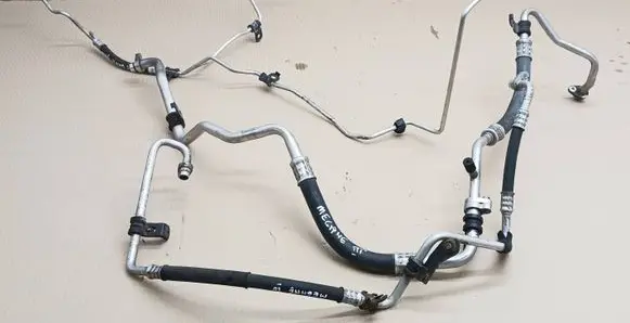 Renault Megane III Air conditioning (A/C) pipe/hose 