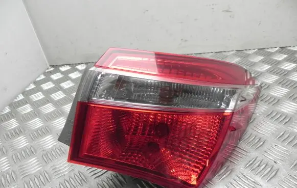 Toyota Corolla E160 E170 Rear/tail lights 8155002760