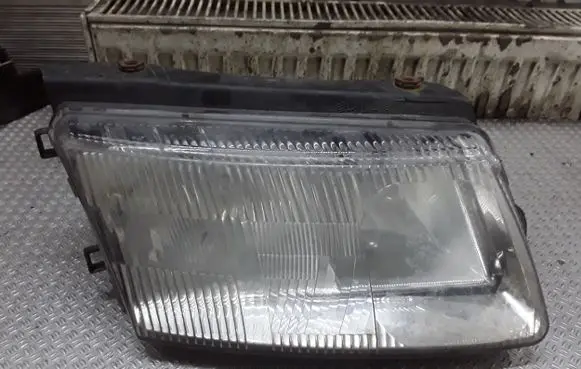 Volkswagen PASSAT B5 Headlight/headlamp