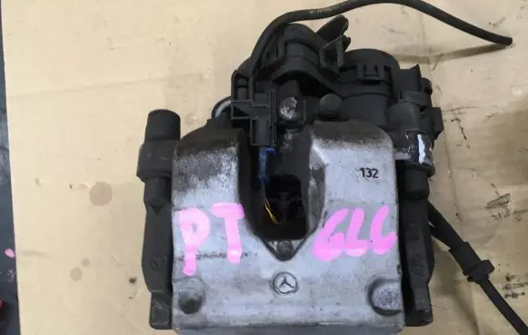 Mercedes-Benz GLC X253 C253 Rear brake caliper 655488