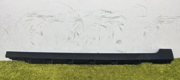 Volkswagen PASSAT B8 Sill 3g0853857
