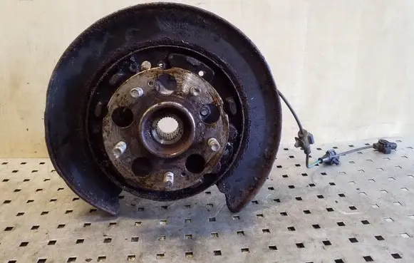 Honda CR-V Rear wheel hub