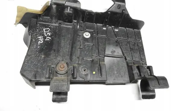 Citroen DS4 Engine splash shield/under tray 9676379280