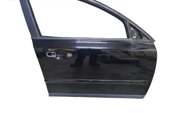 Volvo V50 Front door