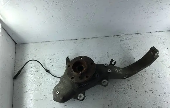 BMW X5 F15 Front wheel hub 6773783 16193510