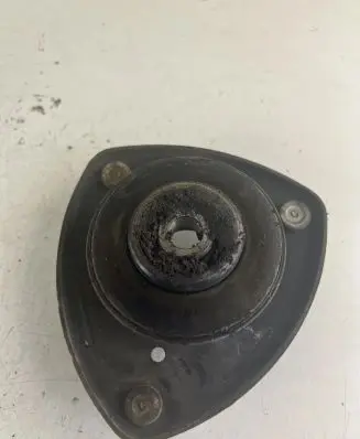 Toyota Yaris Front upper strut mount 