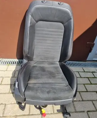 Front passenger seat