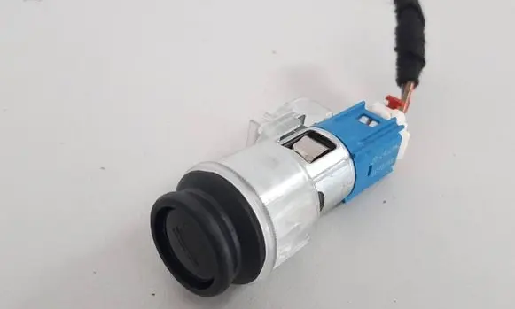 BMW 1 F40 12 V Socket (front) 7947767 5A441C6 61347947767