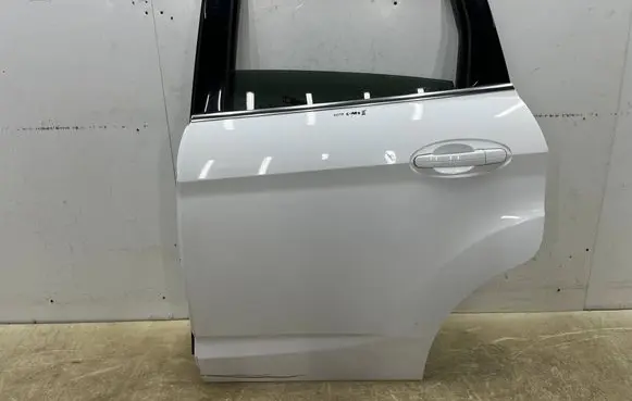 Ford C-MAX II Rear door 