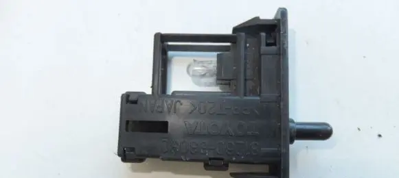 Toyota Land Cruiser (J100) Sensor 8126033030