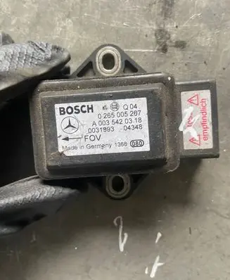 Mercedes-Benz E W211 ESP acceleration yaw rate sensor A0035420318 0265005267