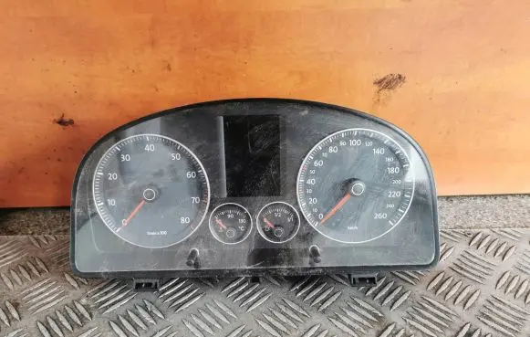 Volkswagen Touran I Speedometer (instrument cluster) 1T0920872E