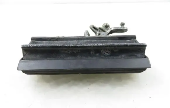 Seat Toledo II (1M) Rear door exterior handle/bracket 1M5827561E