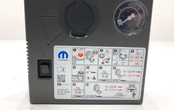 Opel Crossland X Tire air pump compressor 9844398080
