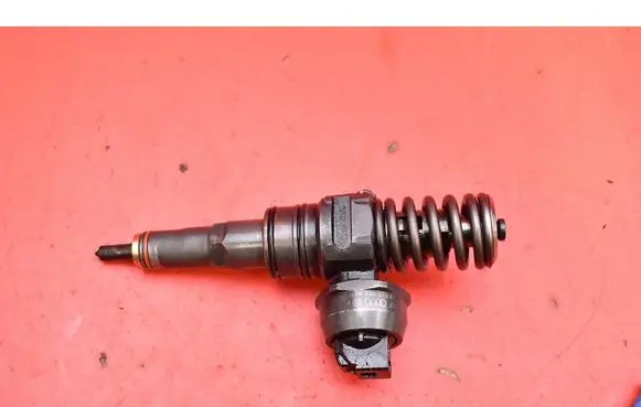 Audi A4 S4 B7 8E 8H Fuel injector 038130073BJ