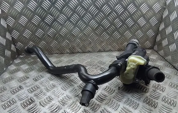 Thermostat/thermostat housing
