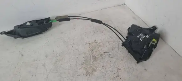 Toyota Prius (XW30) Front door lock