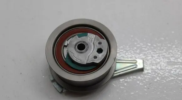 Volkswagen Arteon Generator/alternator belt tensioner 04L109243C