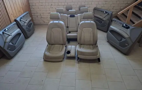 Audi Q7 4L Interior set 