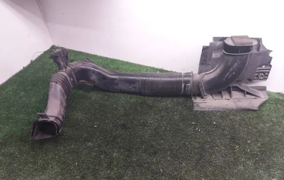 Ford S-MAX Air intake duct part AG919E635AB 1061976S01 S9E0B