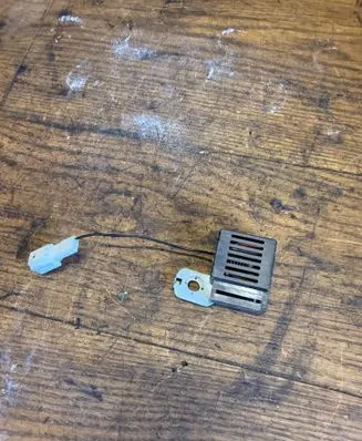 Nissan Leaf I (ZE0) Sensor 8210241