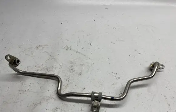 Volkswagen Jetta VII Turbo turbocharger oiling pipe/hose 04E145140E