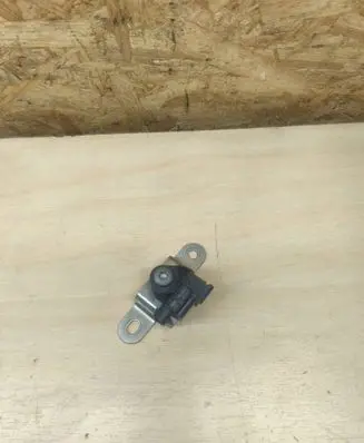 Porsche Cayenne (9Y0 9Y3) Airbag deployment crash/impact sensor 95C907651