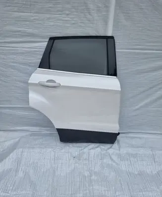 Ford Kuga II Rear door