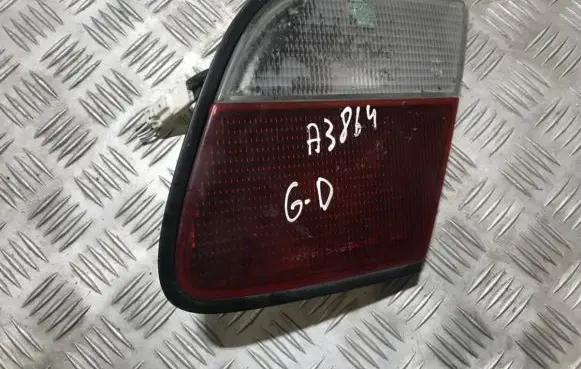 Nissan Almera Tailgate rear/tail lights