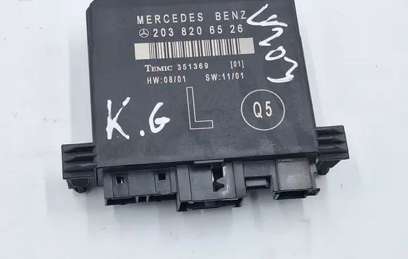Mercedes-Benz C W203 Door control unit/module 2038206526