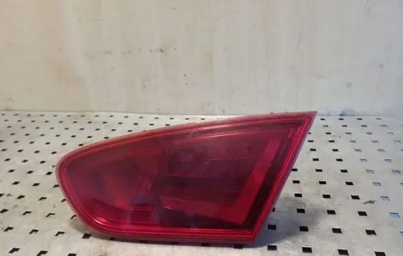 Seat Leon (1P) Tailgate rear/tail lights 1P0945094P