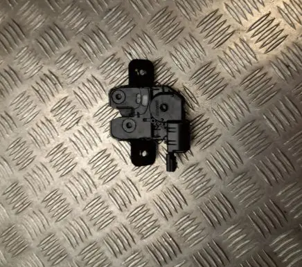 Nissan Juke II F16 Tailgate/trunk/boot lock/catch/latch 846304010R