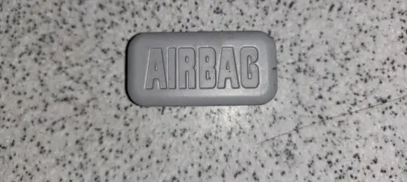 BMW 5 E39 Airbag cover 8226055