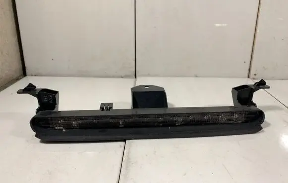 Volvo V70 Third/center stoplight 30678549